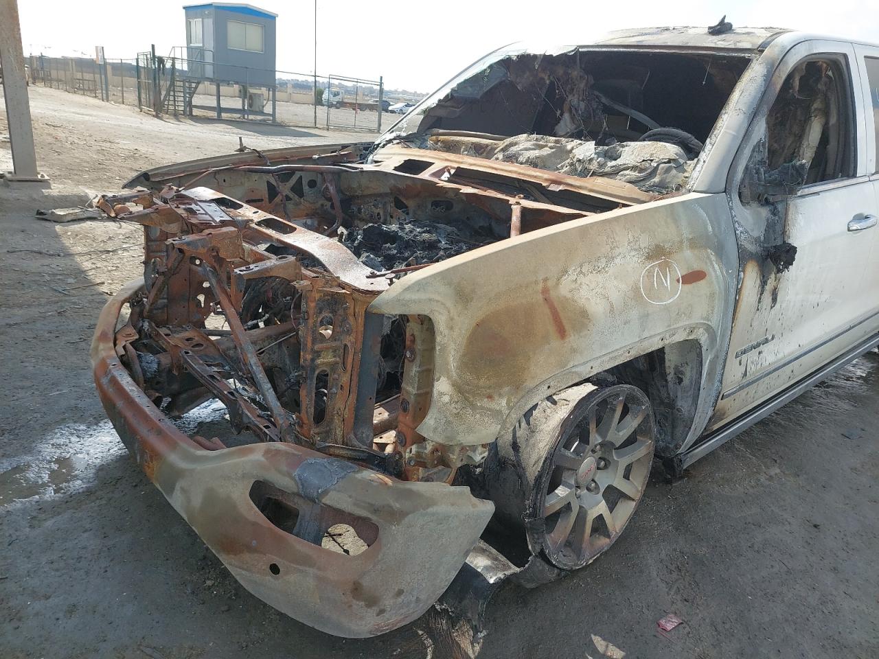 3GTU29EJ8HG270425 - 2017 Gmc SIERRA - #43294545