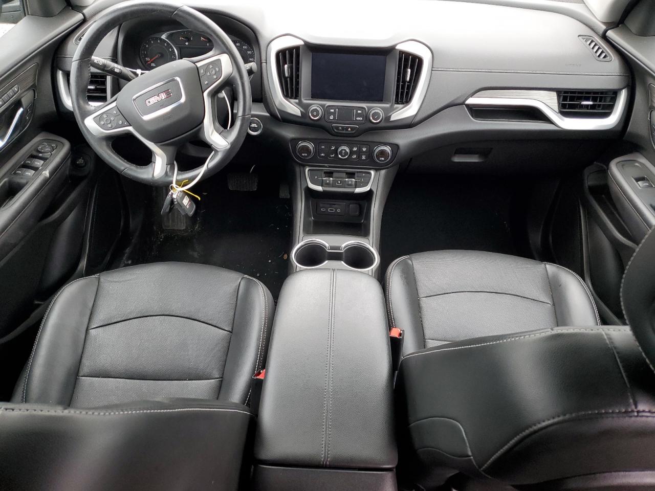 2022 GMC Terrain - Image 8