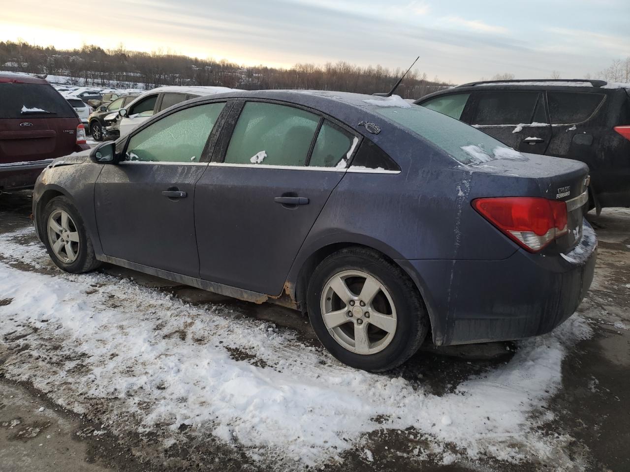 2014 Chevrolet Cruze - Image 2