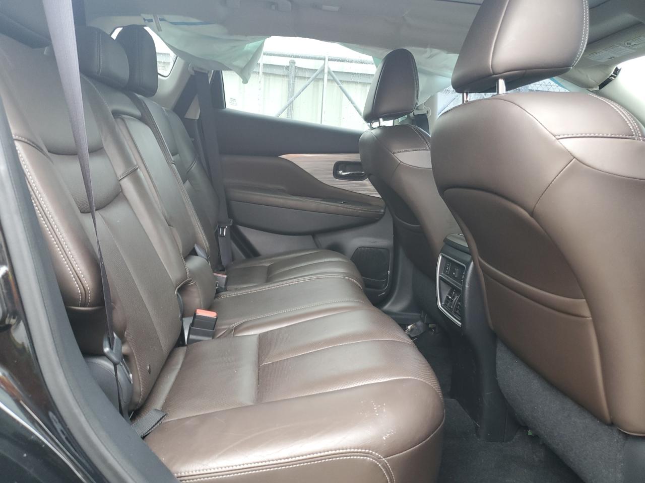 2015 Nissan Murano - Image 11