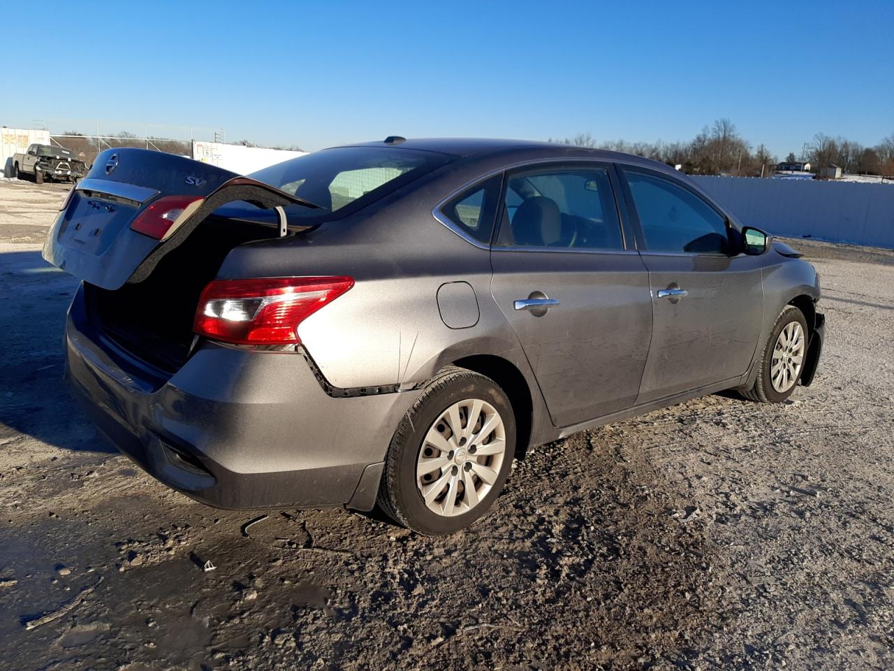 2017 Nissan Sentra - Image 3
