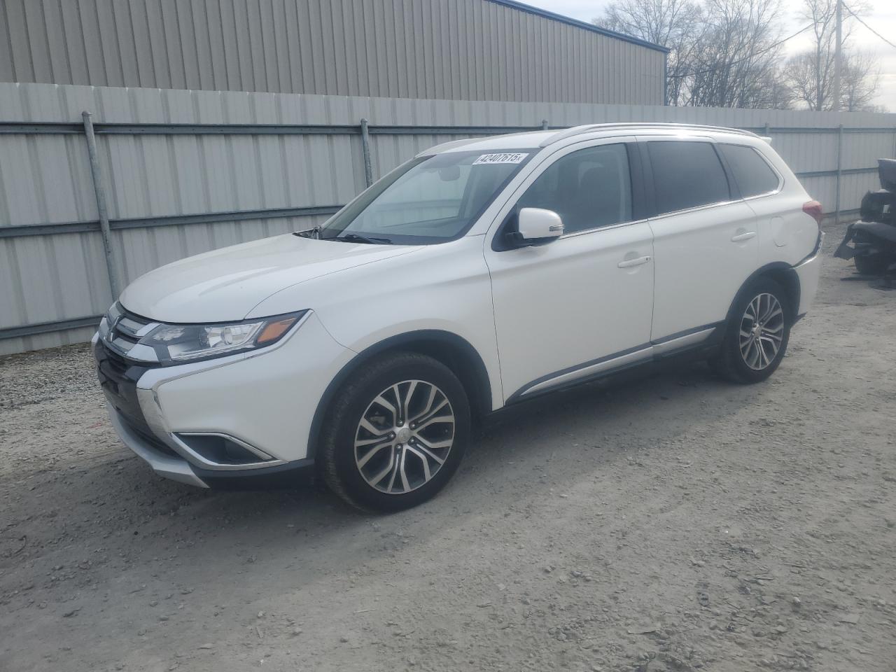 2017 Mitsubishi Outlander - Image 1