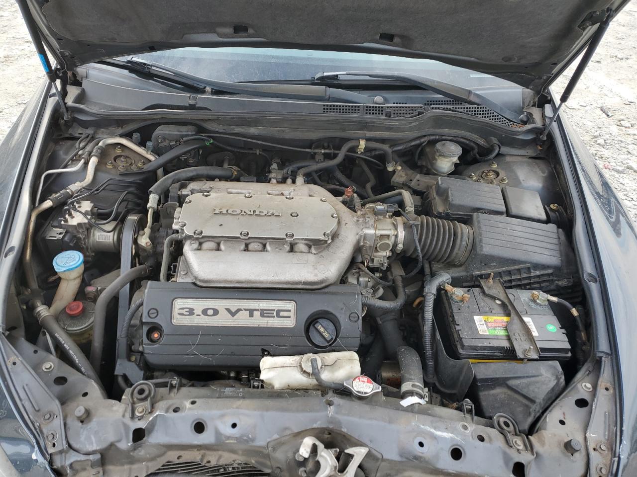 2004 Honda Accord - Image 11