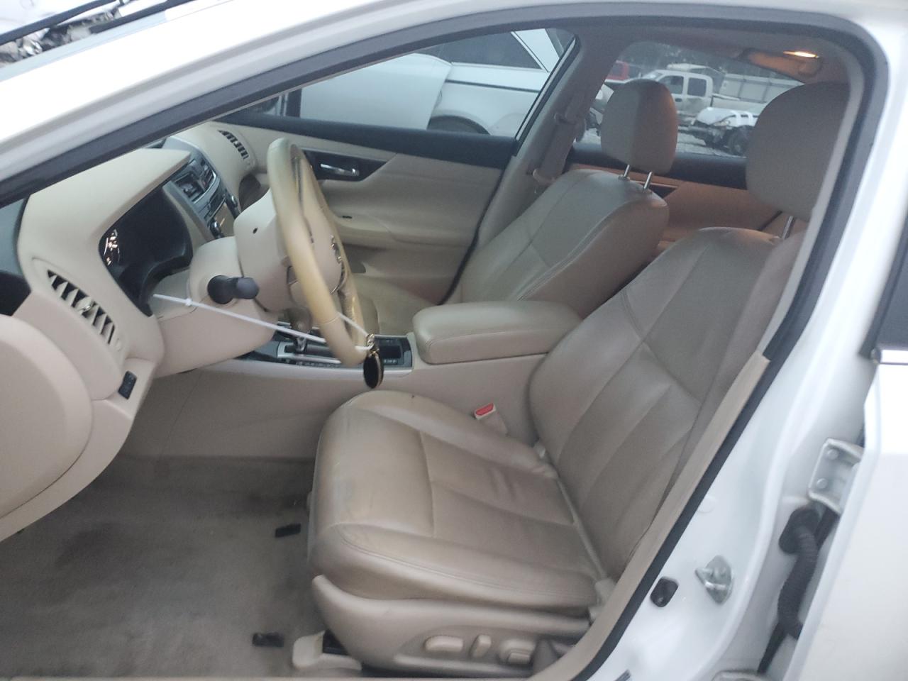 2014 Nissan Altima - Image 7