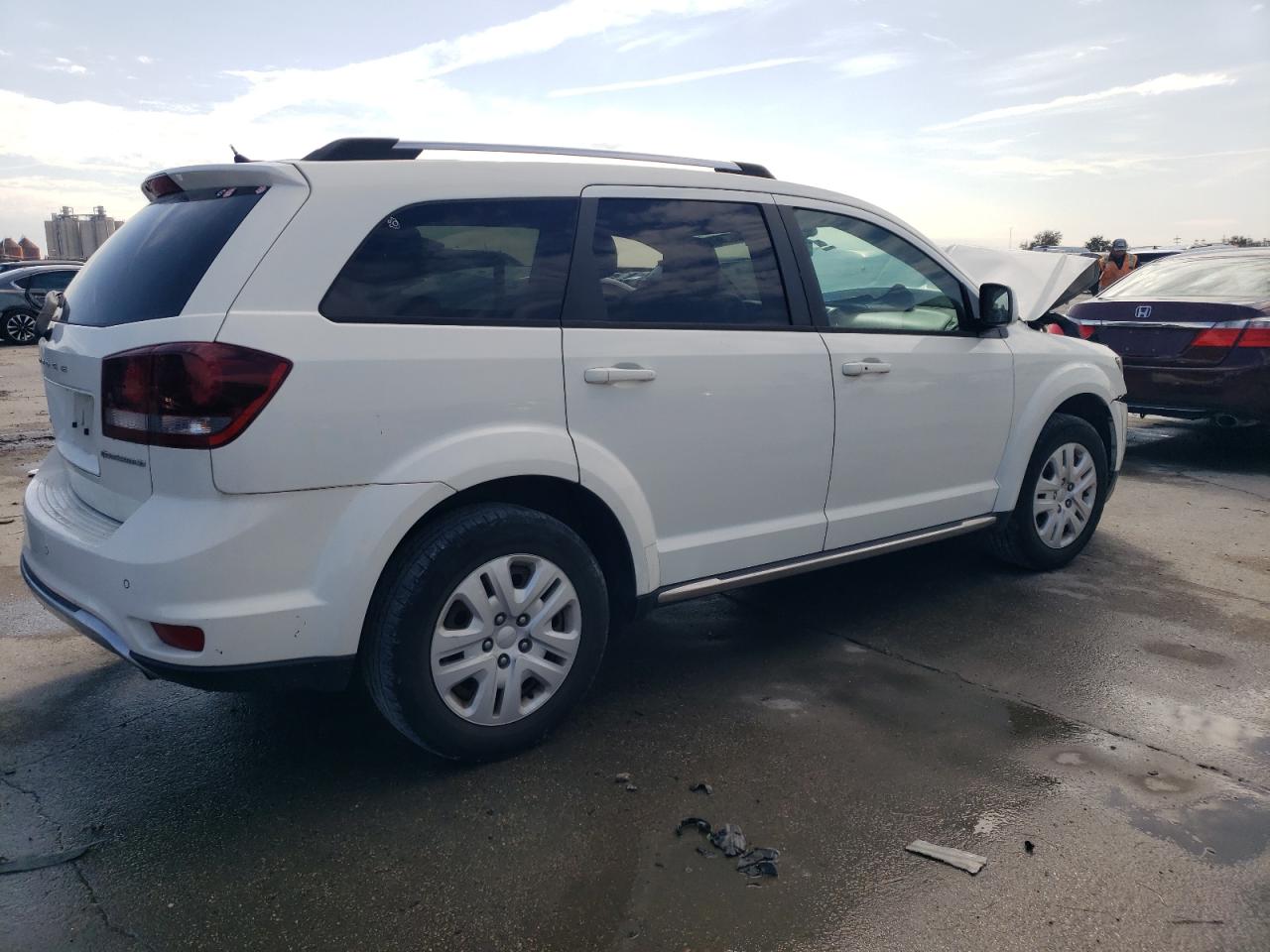 2016 Dodge Journey - Image 3