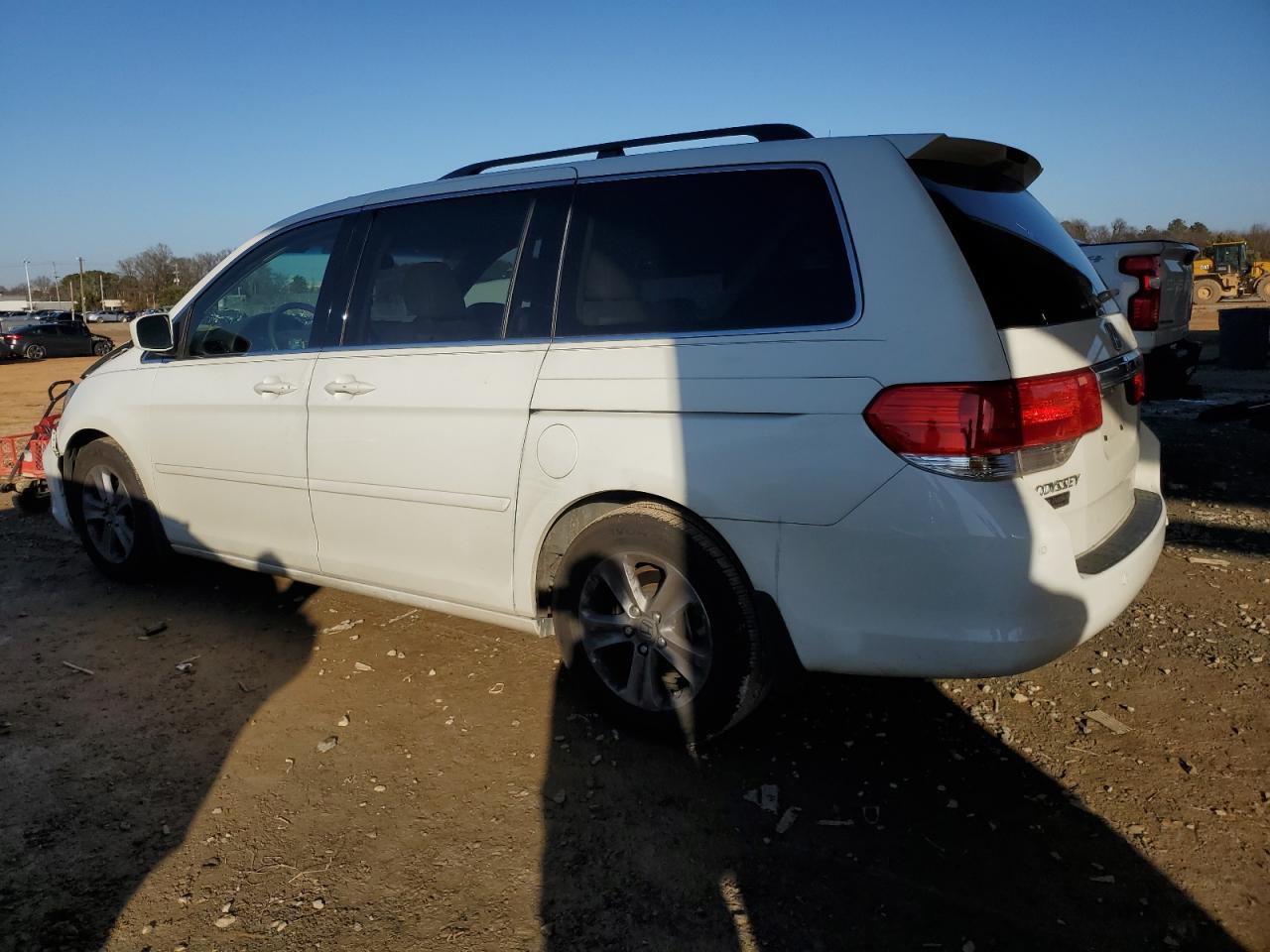 2010 Honda Odyssey - Image 2