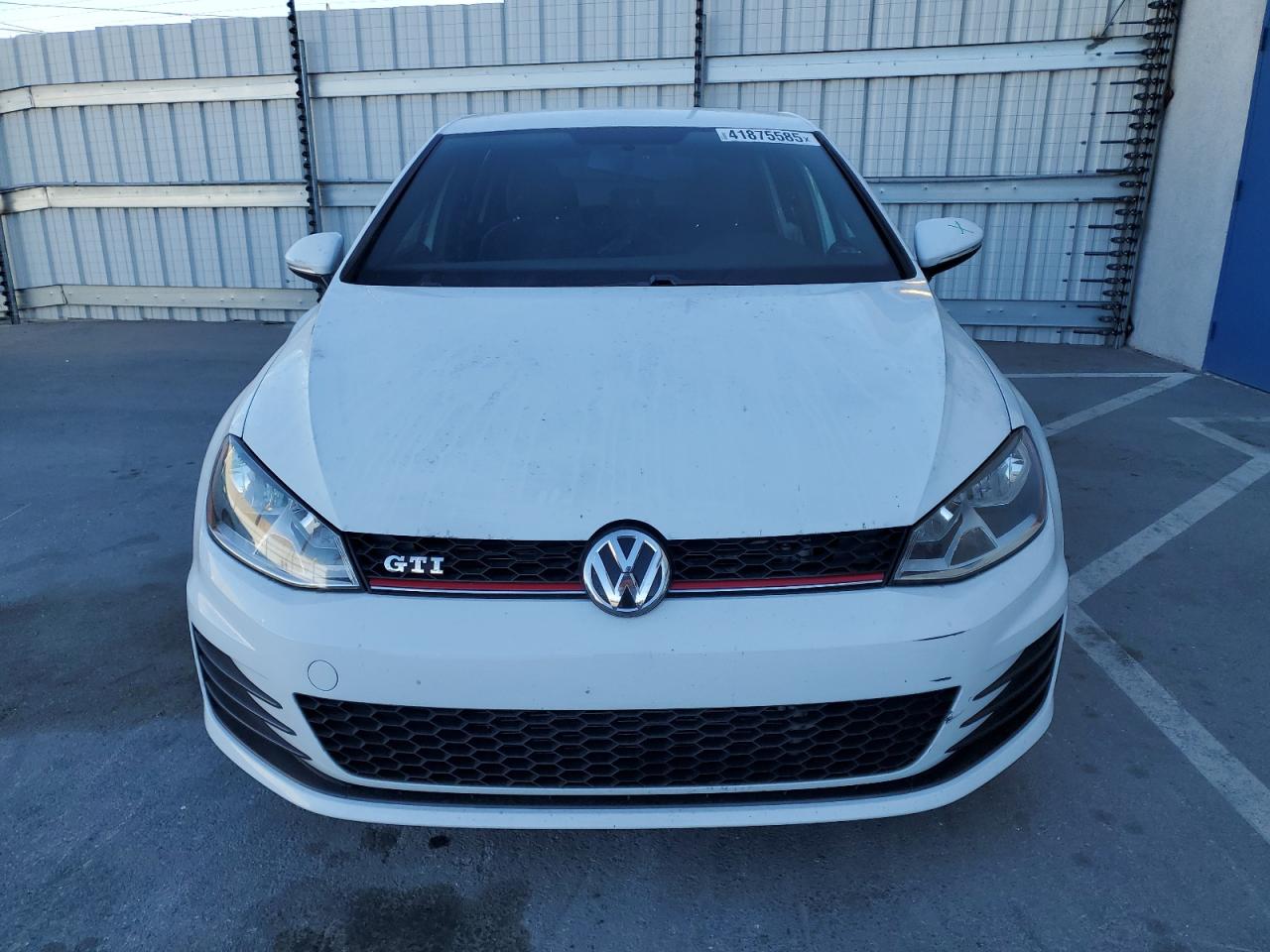 2017 Volkswagen GTI - Image 5