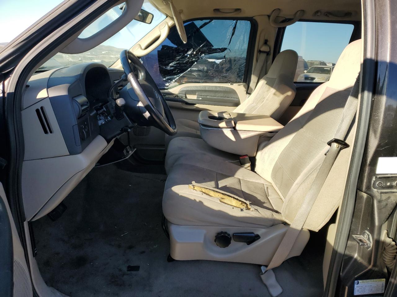 2005 Ford F250 - Image 7