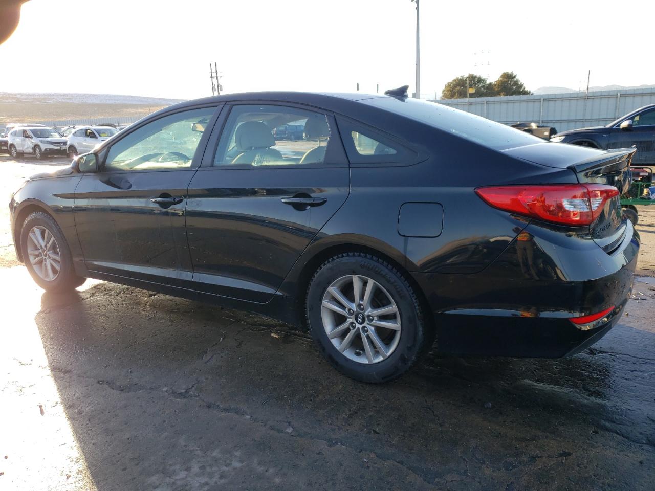 2016 Hyundai Sonata - Image 2