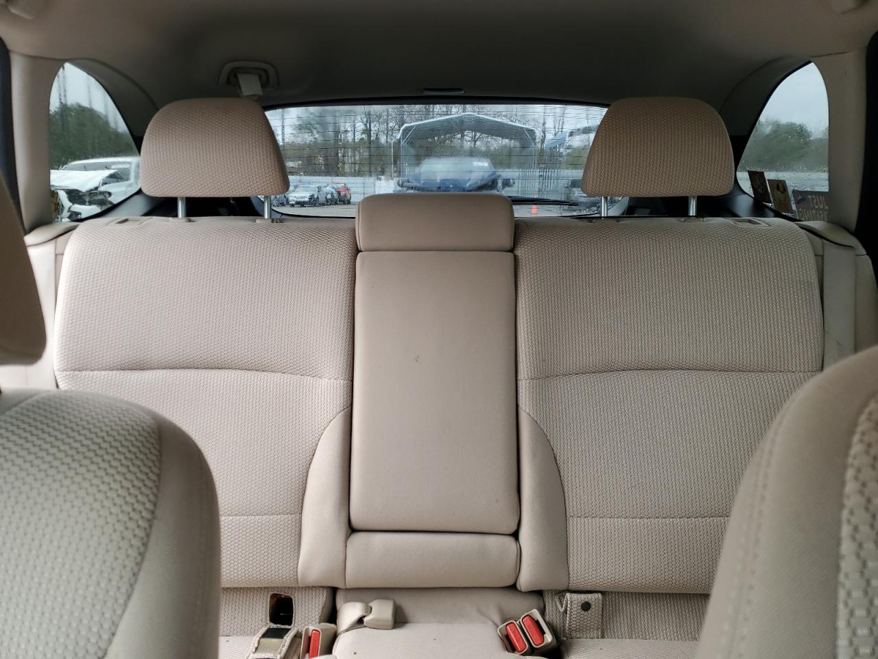 2018 Subaru Outback - Image 10