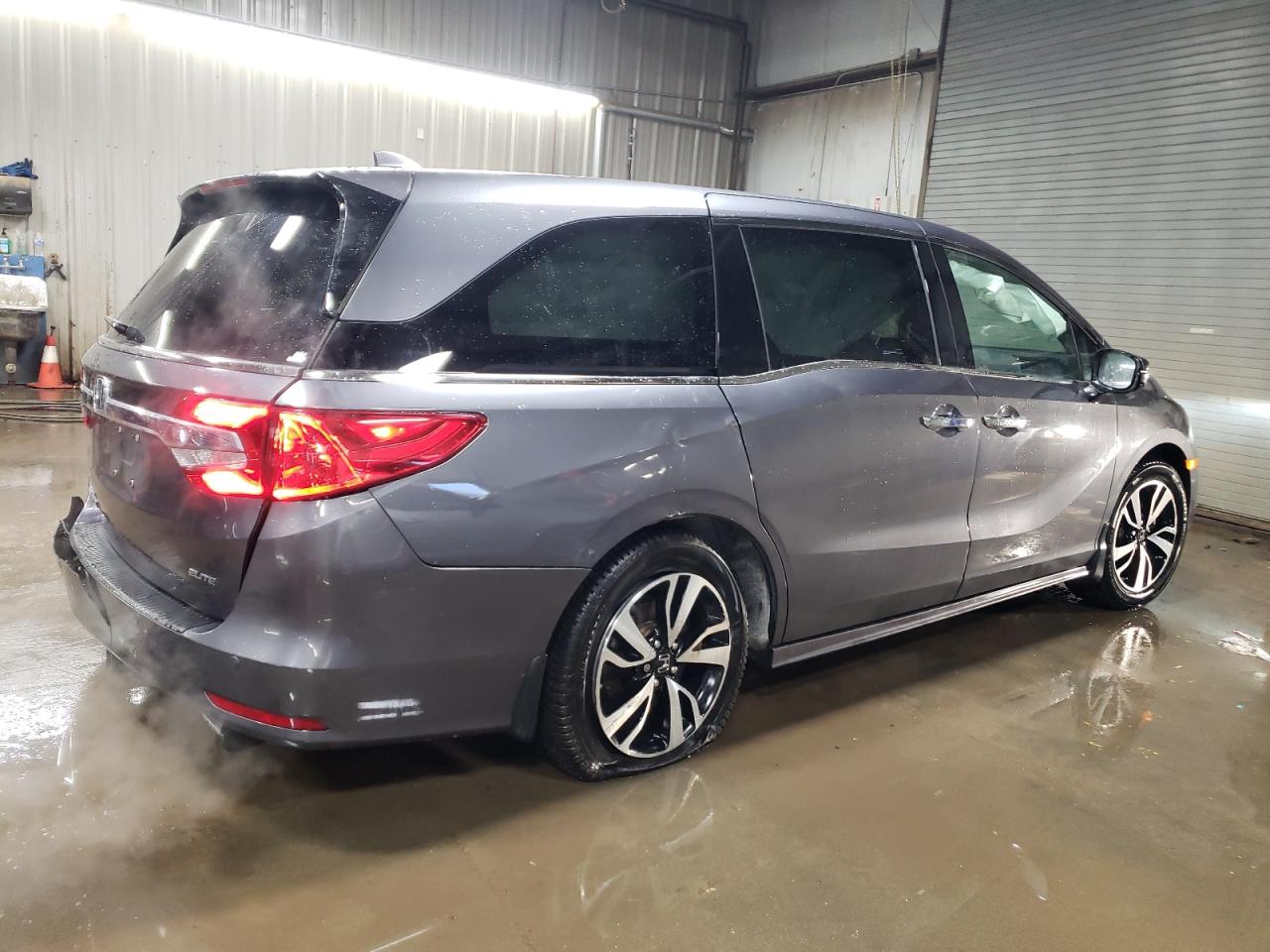 2019 Honda Odyssey - Image 3