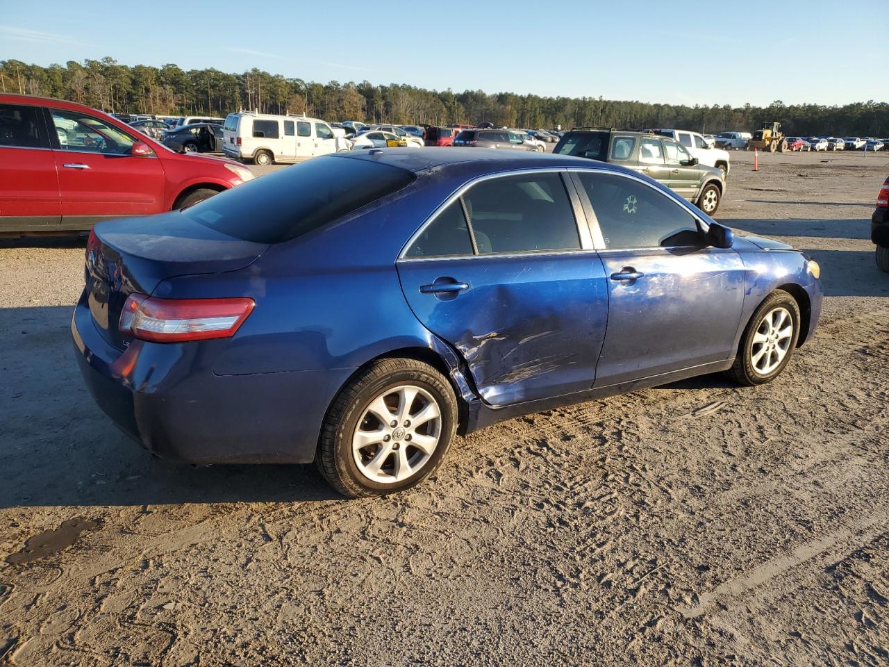 2011 Toyota Camry - Image 3