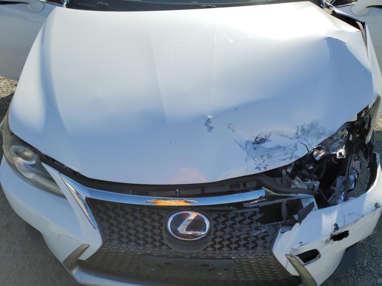 2014 Lexus CT - Image 11