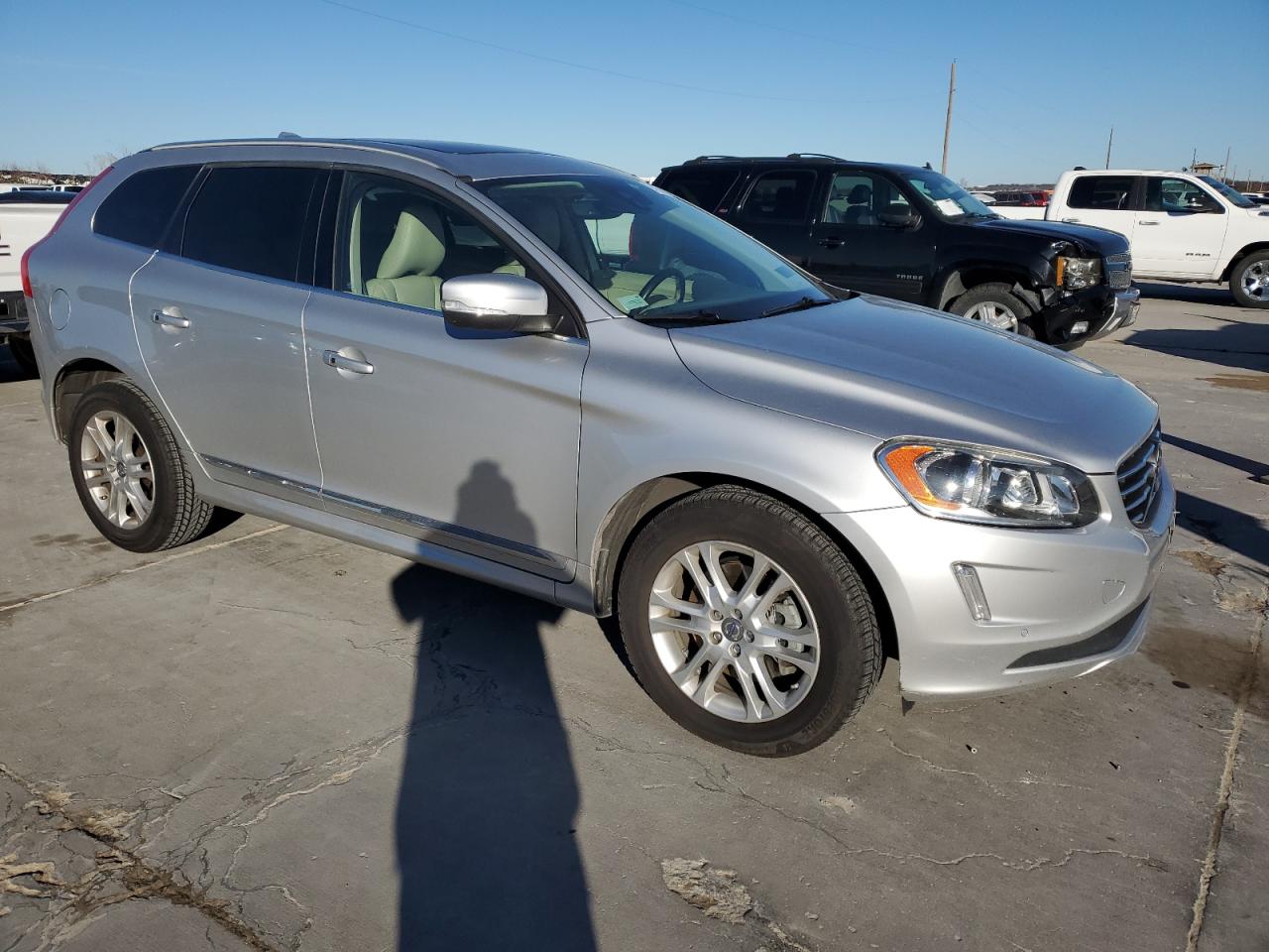 VIN YV440MDKXF2677488 2015 VOLVO XC60 no.4