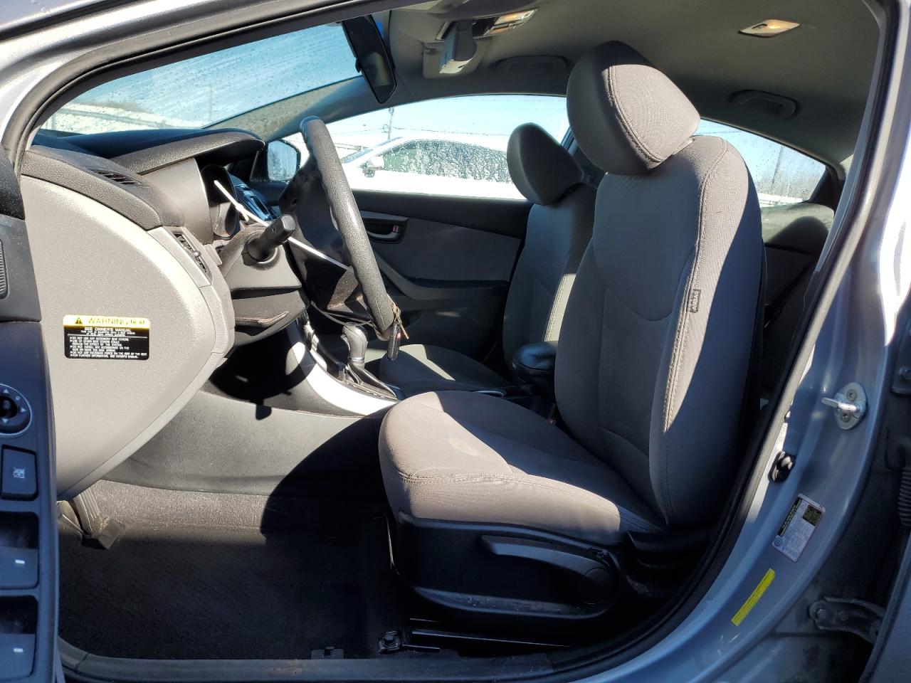 2015 Hyundai Elantra - Image 7