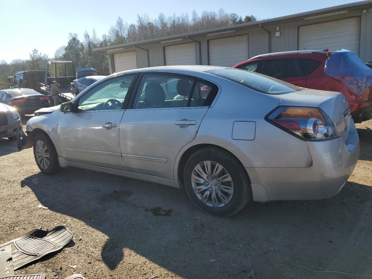 2012 Nissan Altima - Image 2