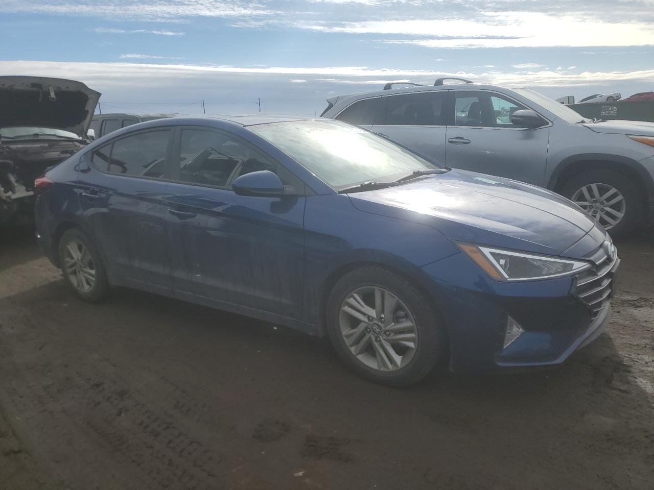 2019 Hyundai Elantra - Image 4