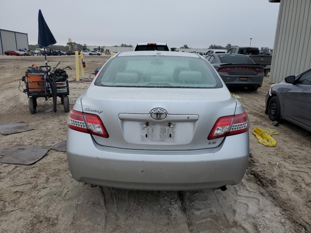 2011 Toyota Camry - Image 6