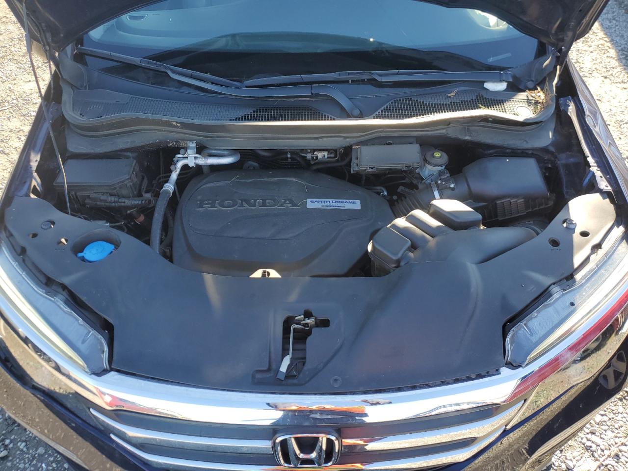 2017 Honda Pilot - Image 12