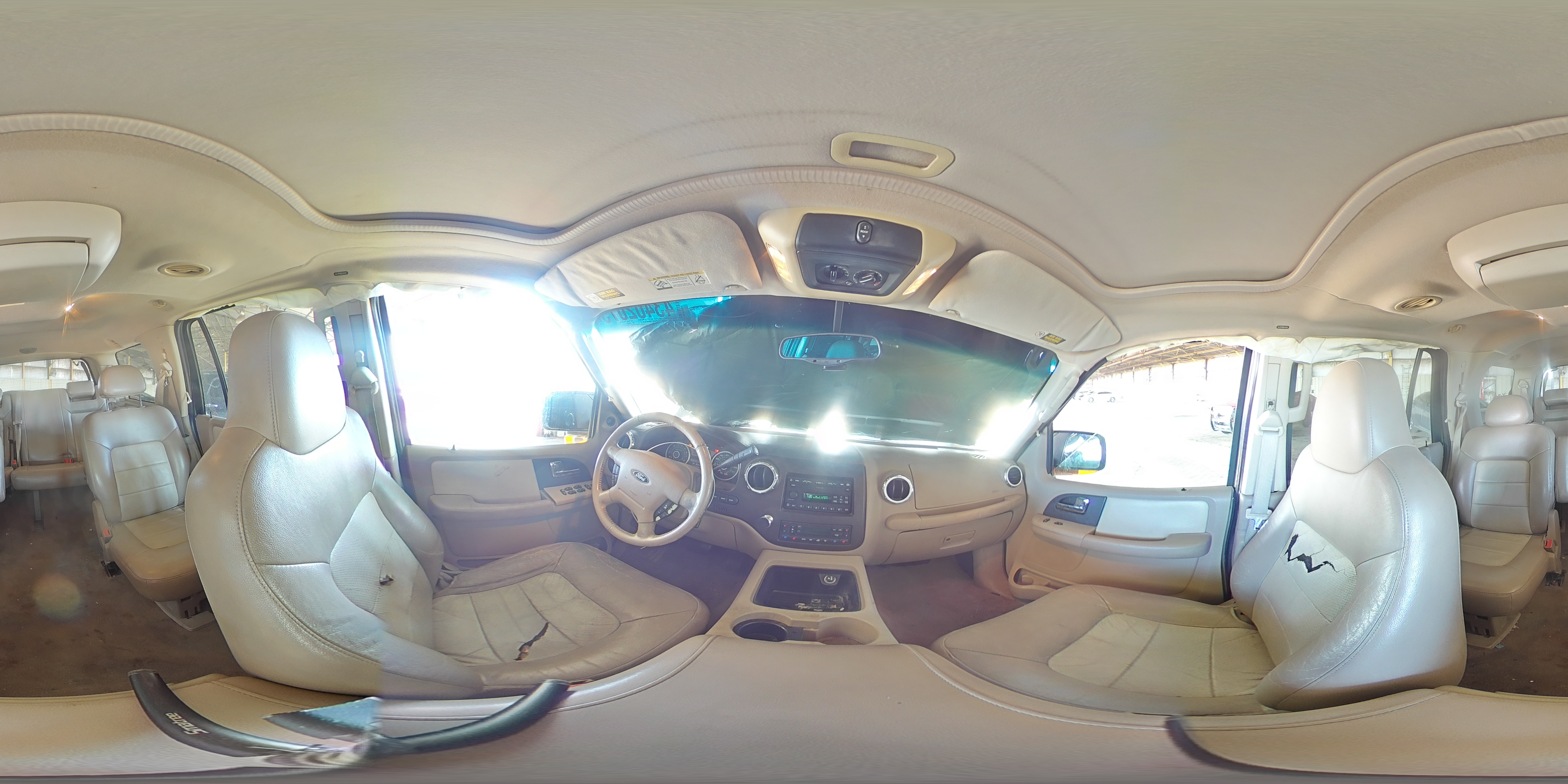 2005 Ford Expedition - Image 14