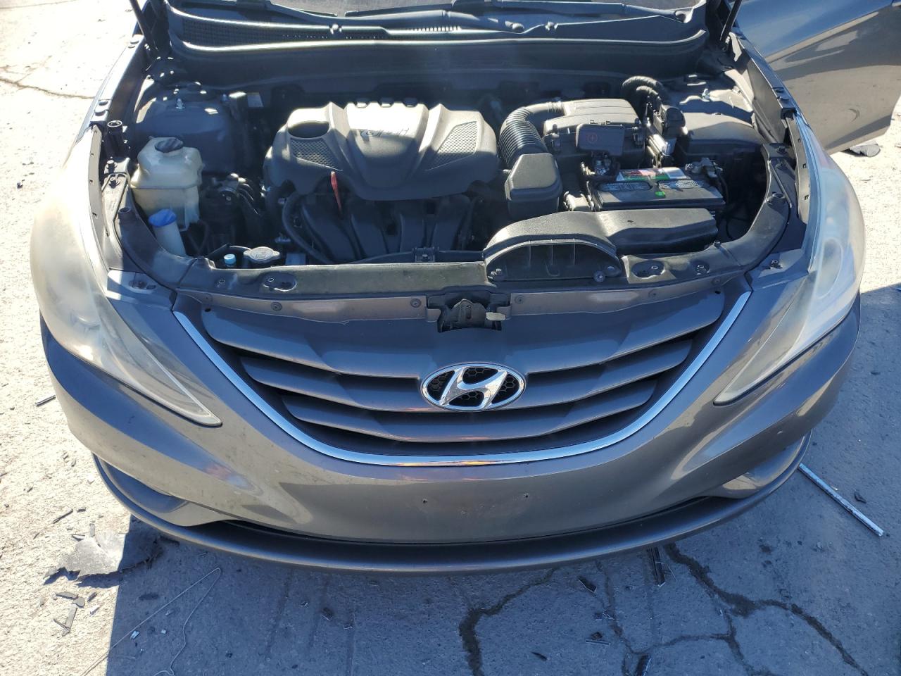 2013 Hyundai Sonata - Image 12