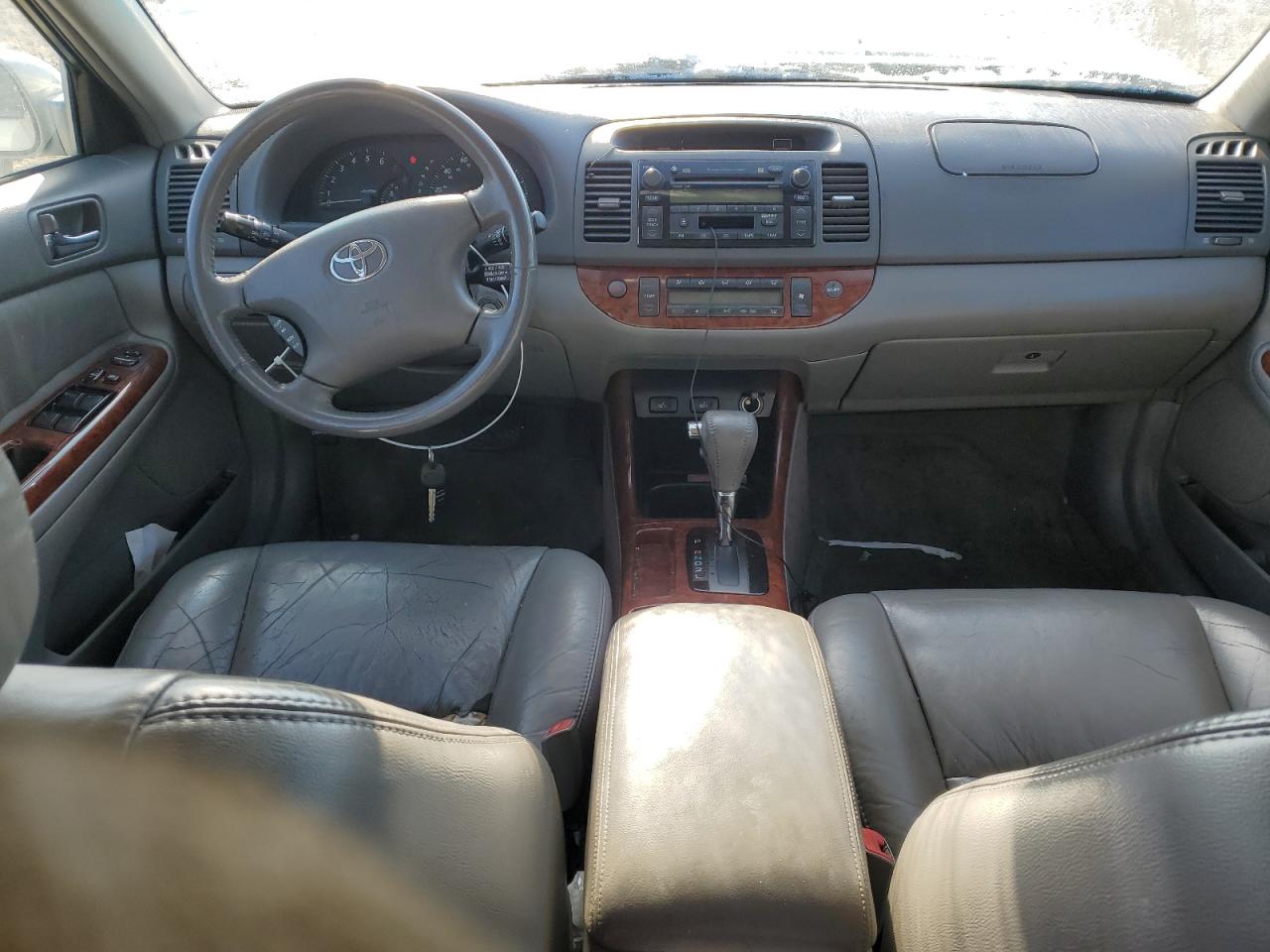 2004 Toyota Camry - Image 8