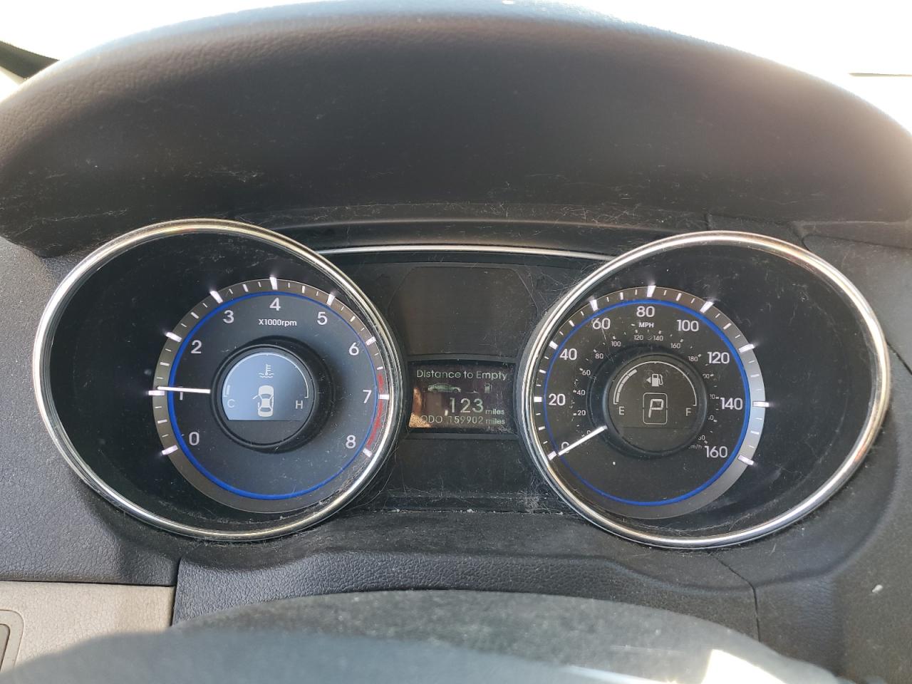 2014 Hyundai Sonata - Image 9