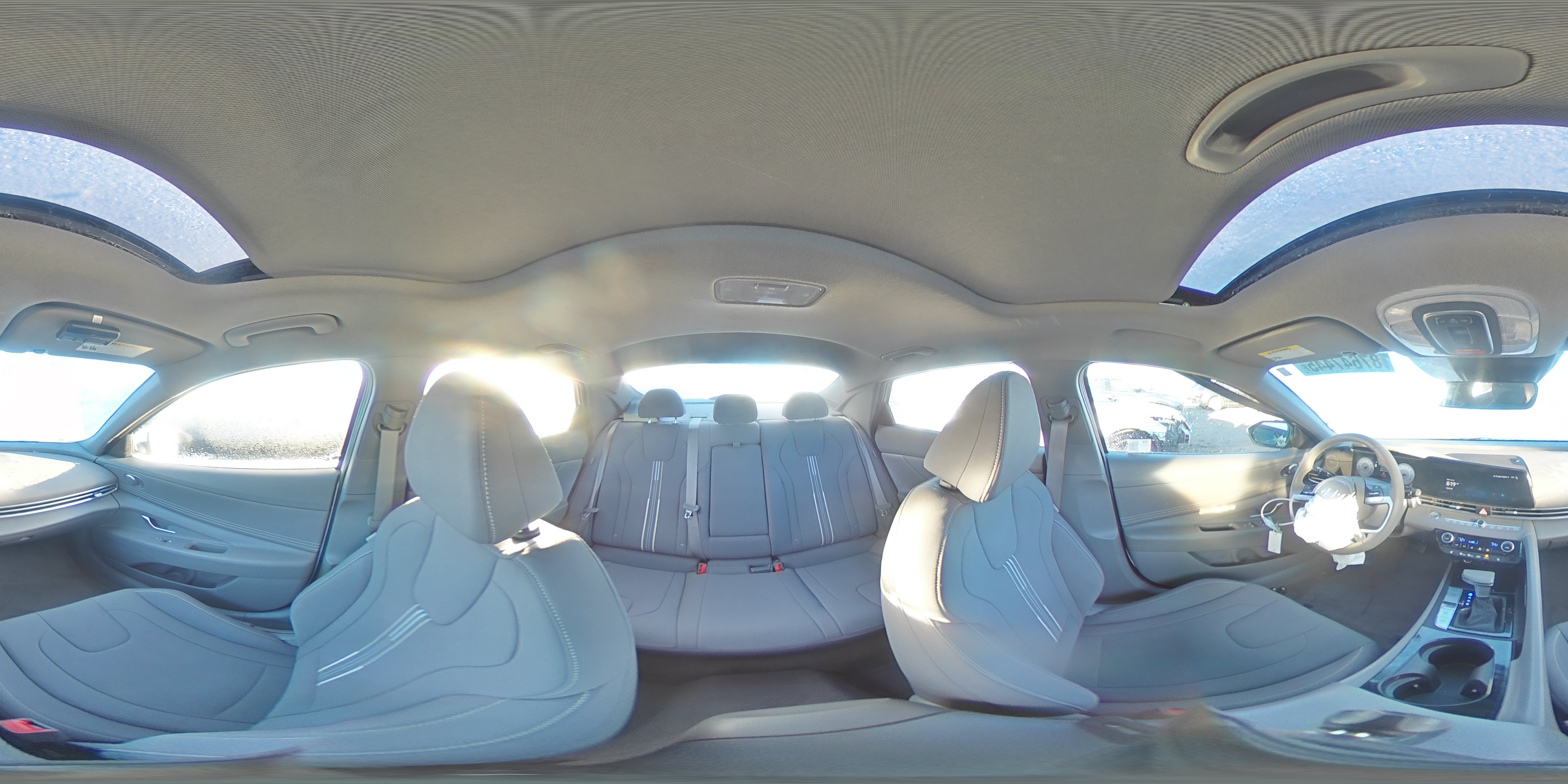 2024 Hyundai Elantra - Image 14