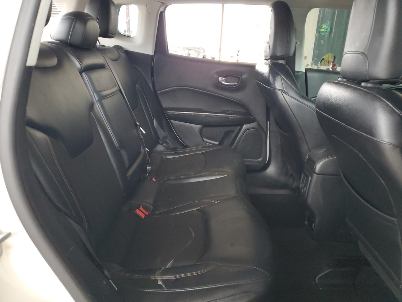 2017 Jeep Compass - Image 11