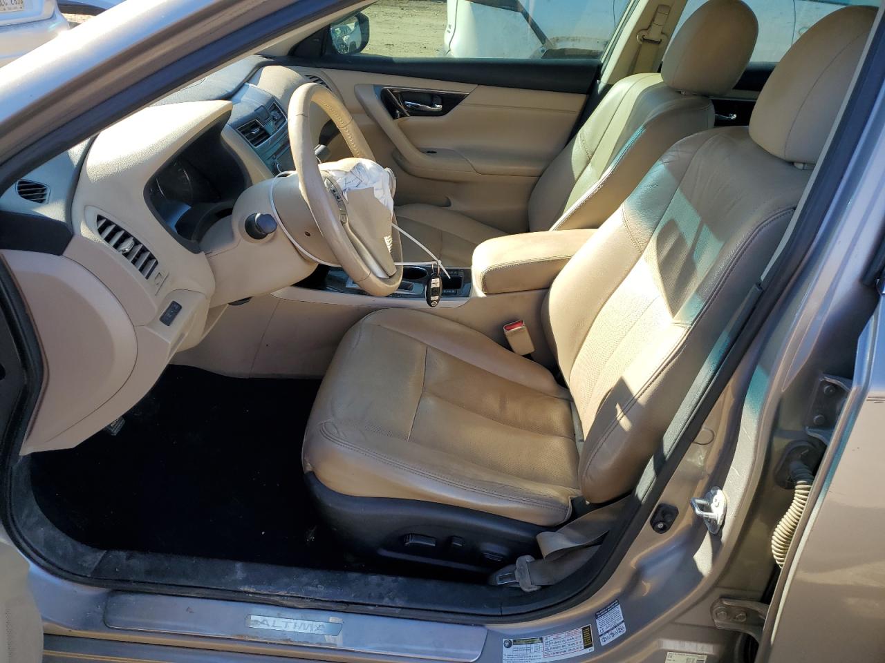2015 Nissan Altima - Image 7