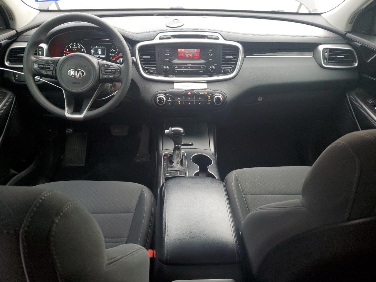 2017 Kia Sorento - Image 8