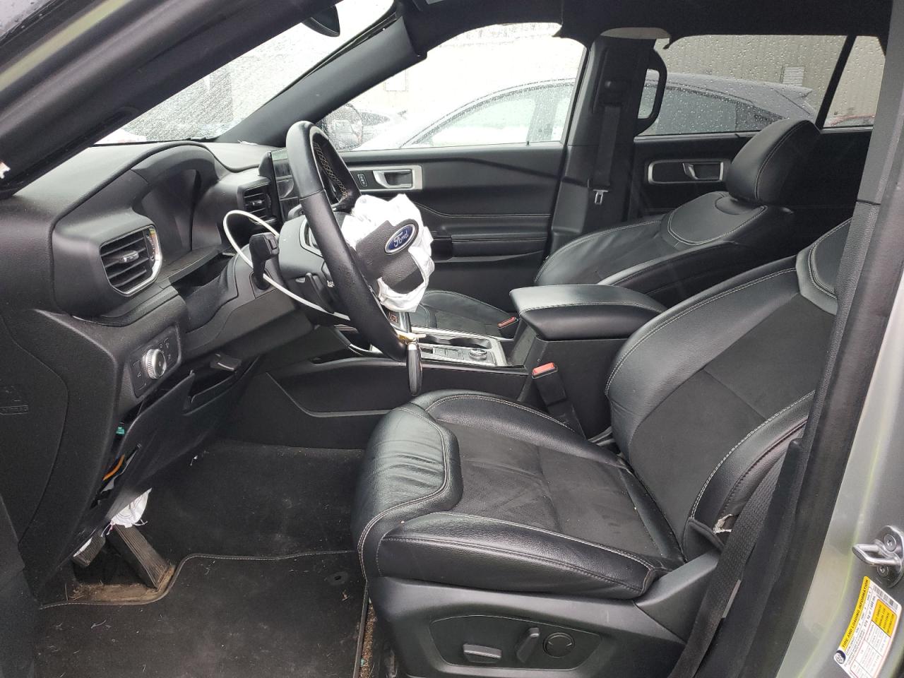 2022 Ford Explorer - Image 7