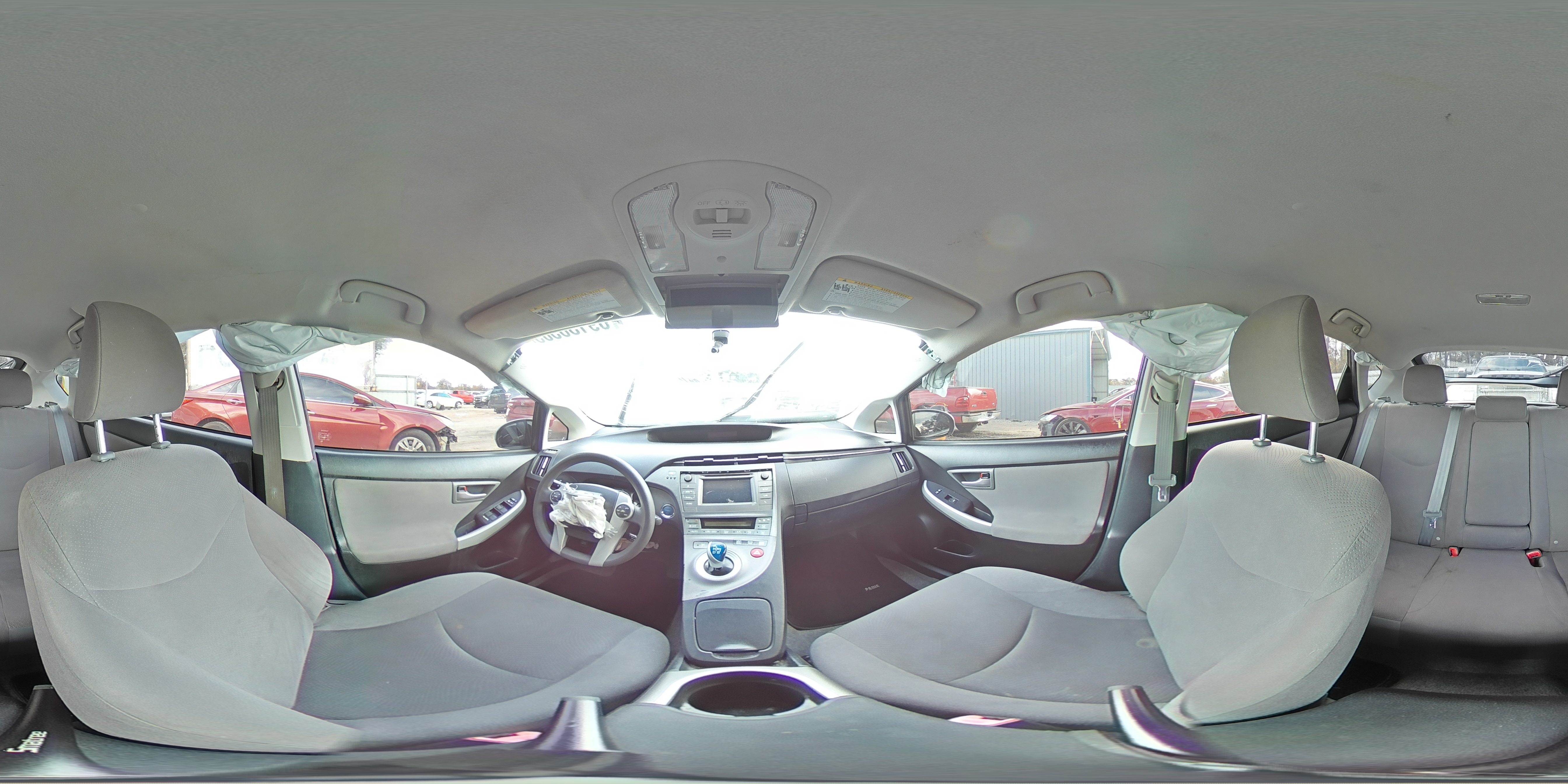 2013 Toyota Prius - Image 12