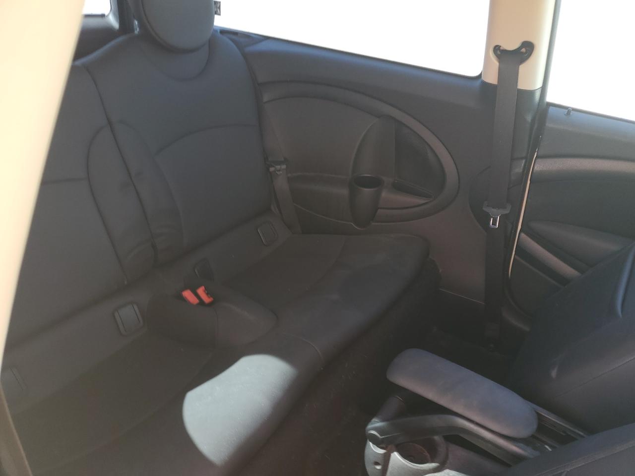 2013 MINI Cooper - Image 10
