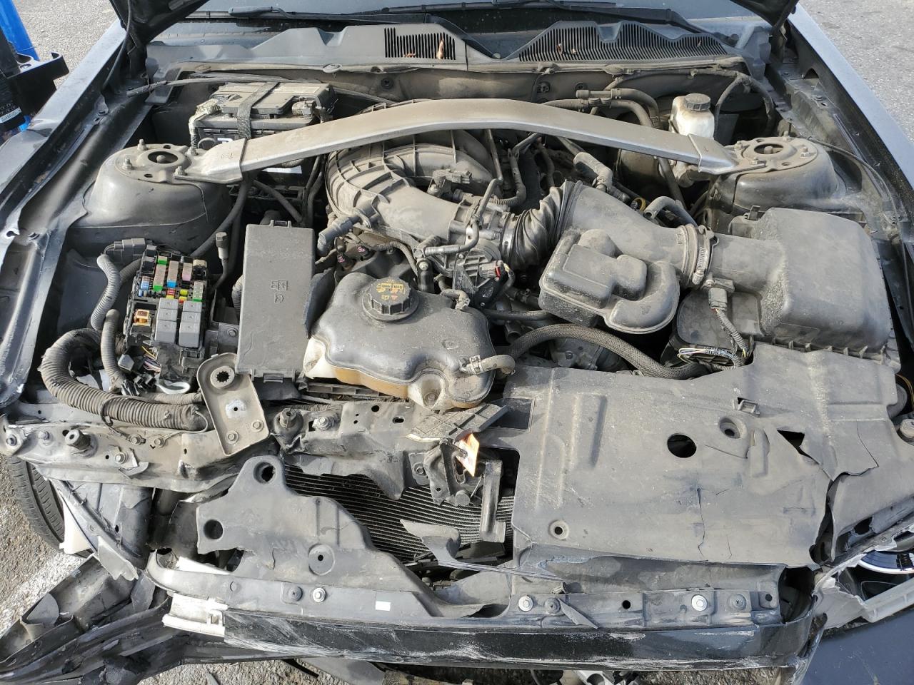 2014 Ford Mustang - Image 12