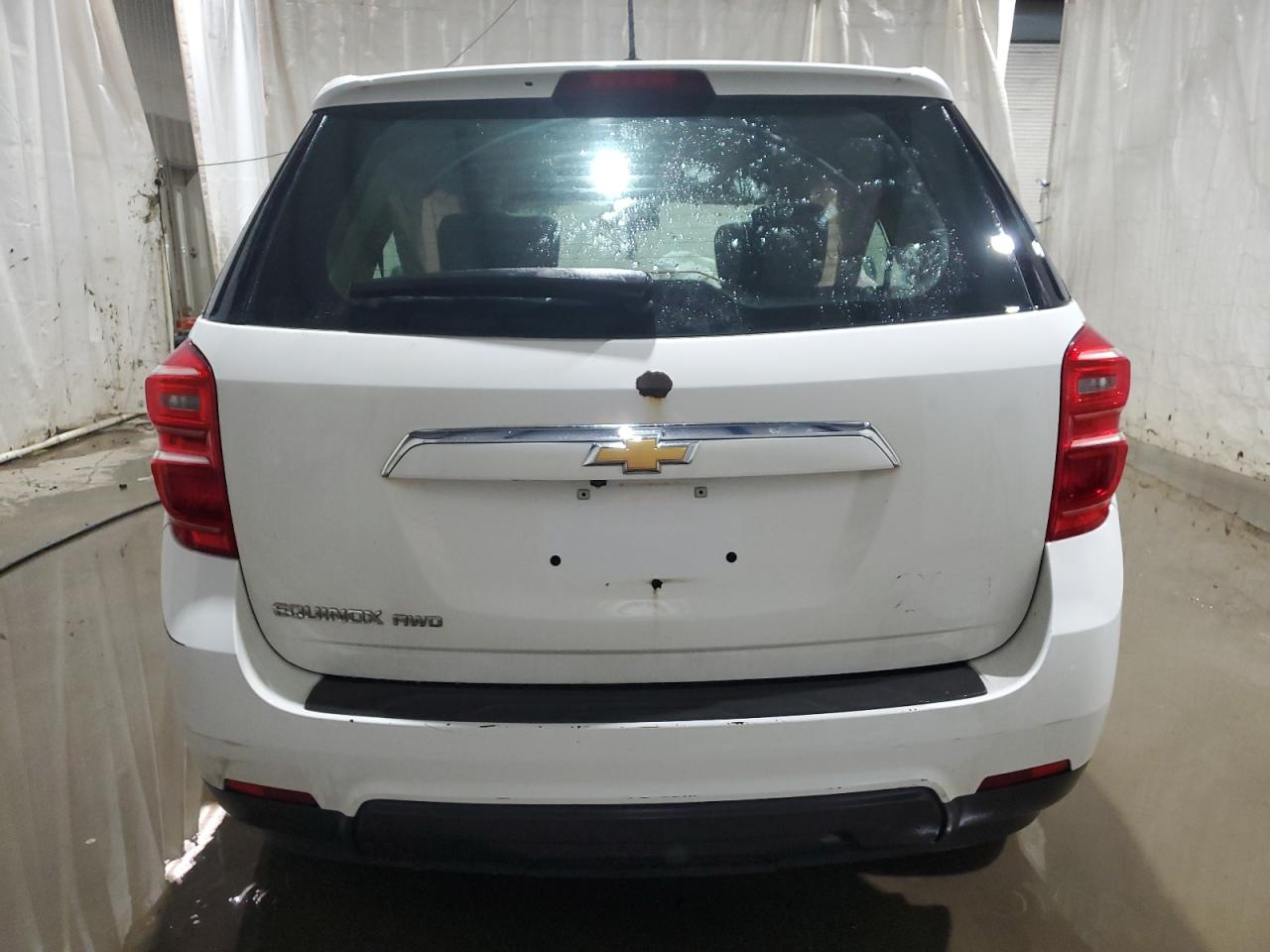2017 Chevrolet Equinox - Image 6