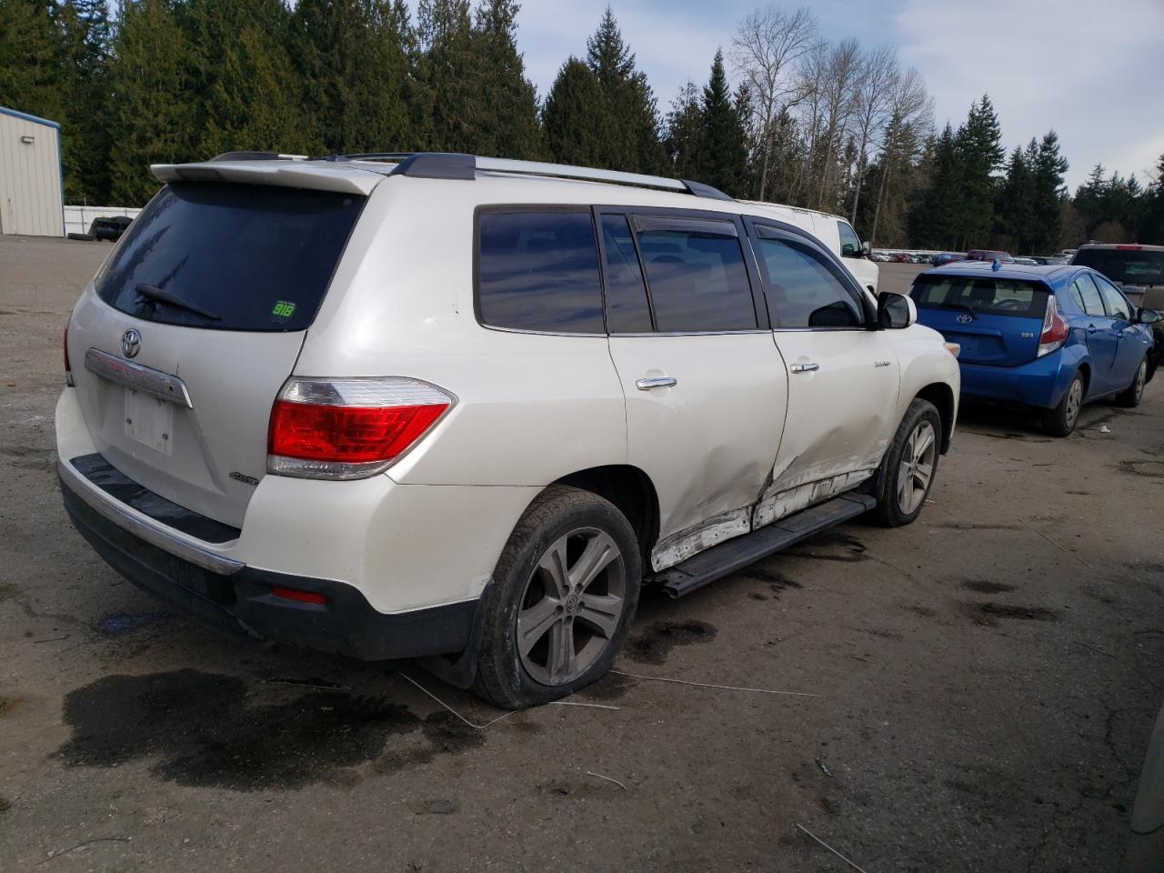 2012 Toyota Highlander - Image 3