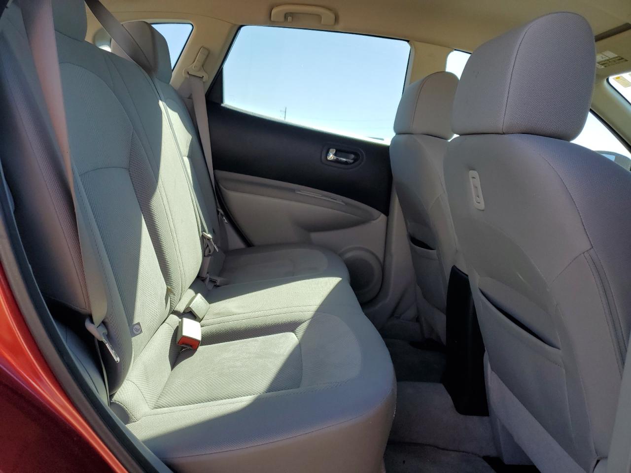 2014 Nissan Rogue - Image 11