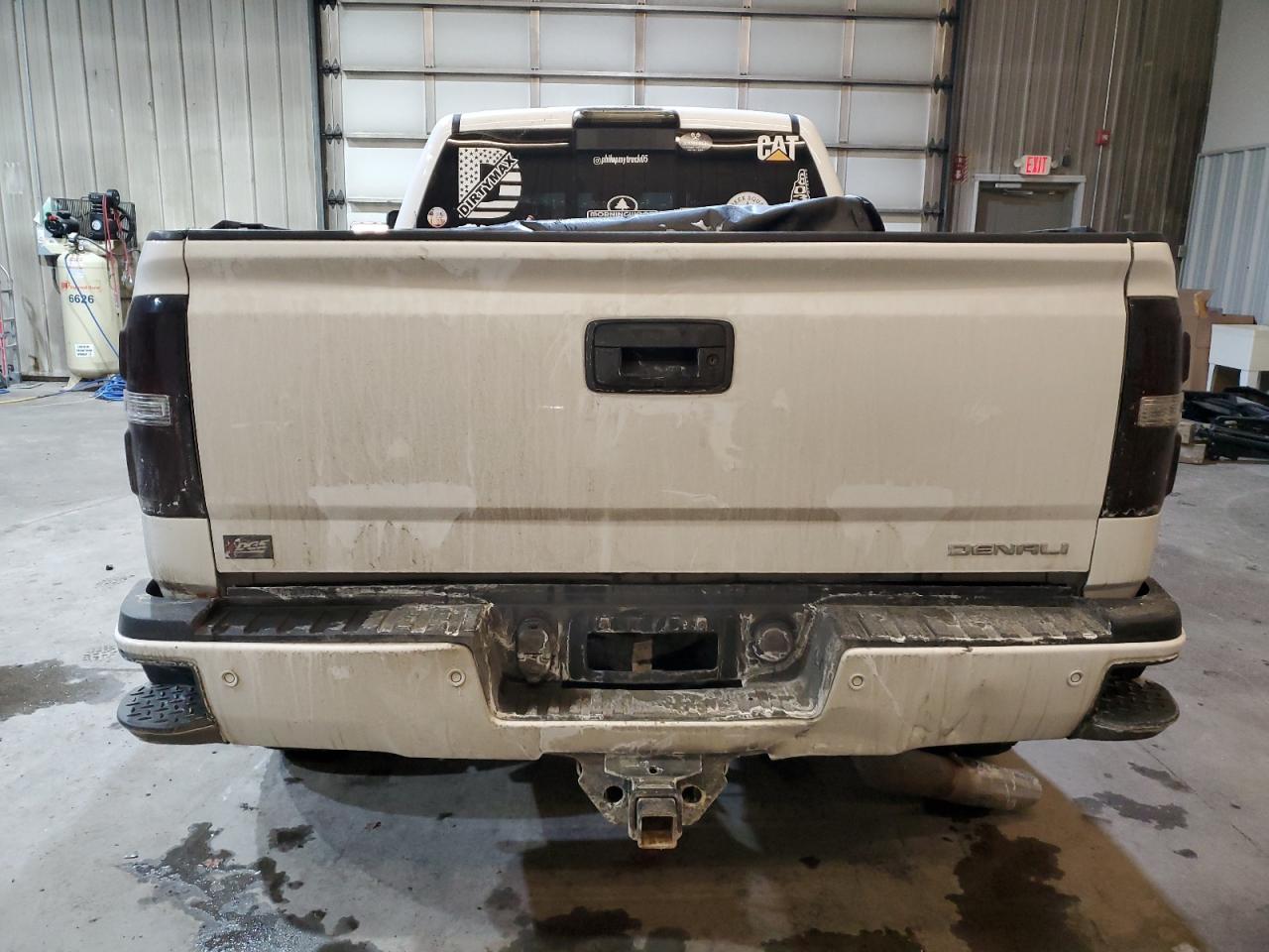 2015 GMC Sierra - Image 6