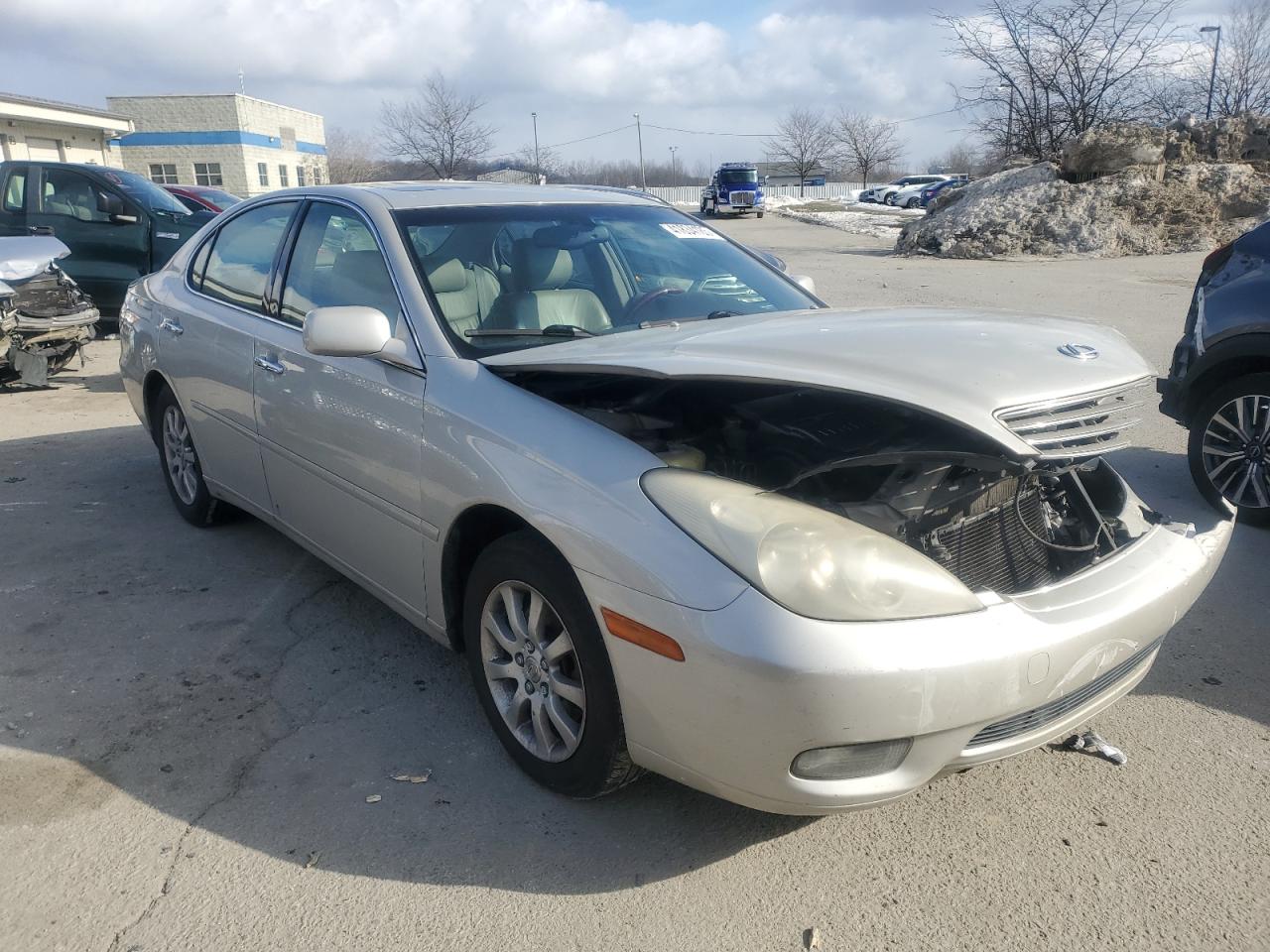 2004 Lexus ES - Image 4