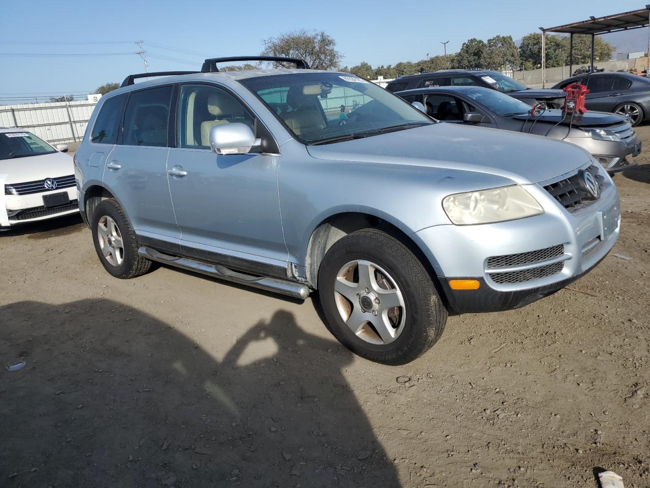 2004 Volkswagen Touareg - Image 4