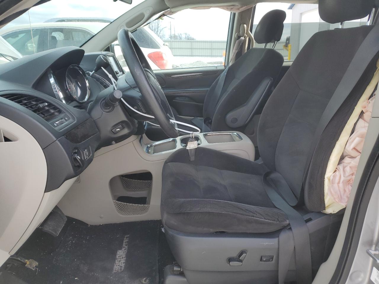 2014 Dodge Caravan - Image 7