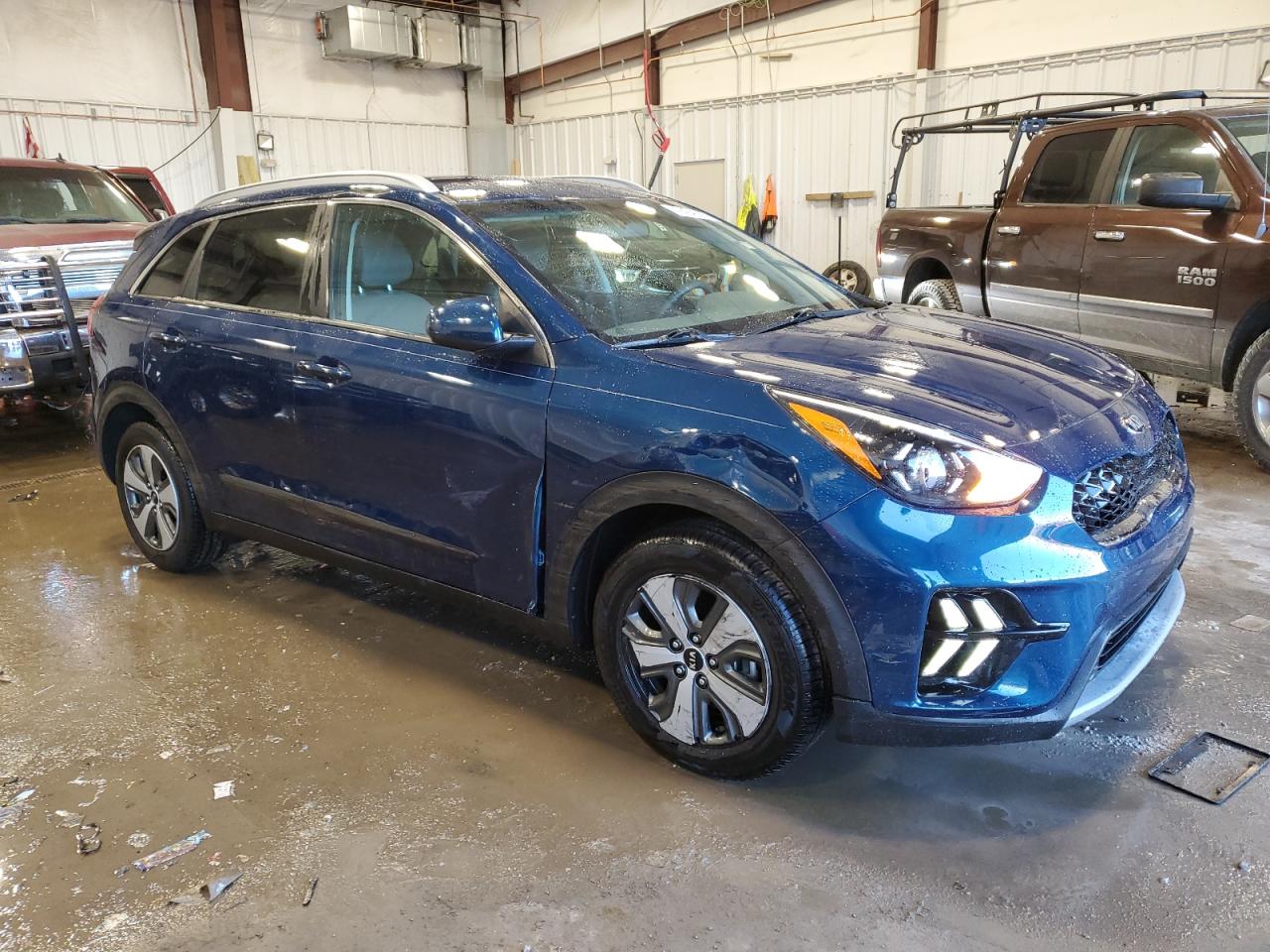 2021 Kia Niro - Image 4