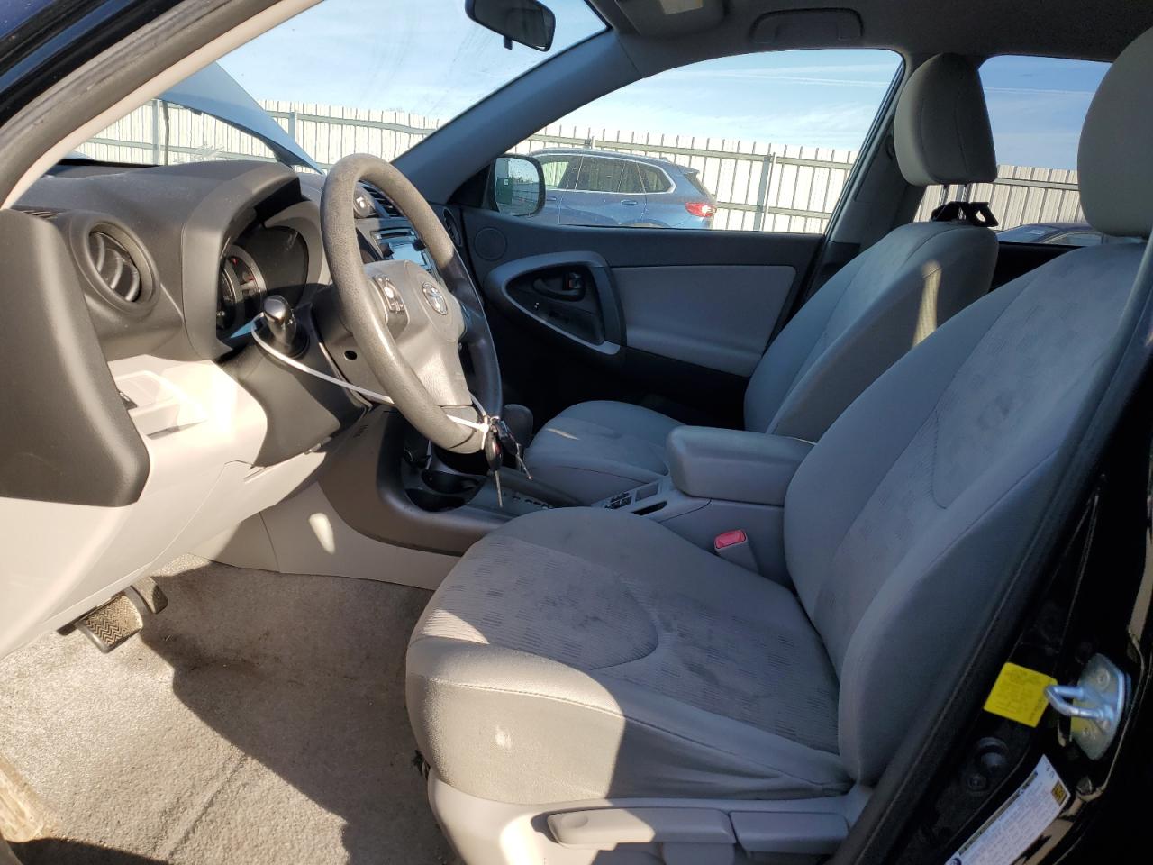 2012 Toyota RAV 4 - Image 7