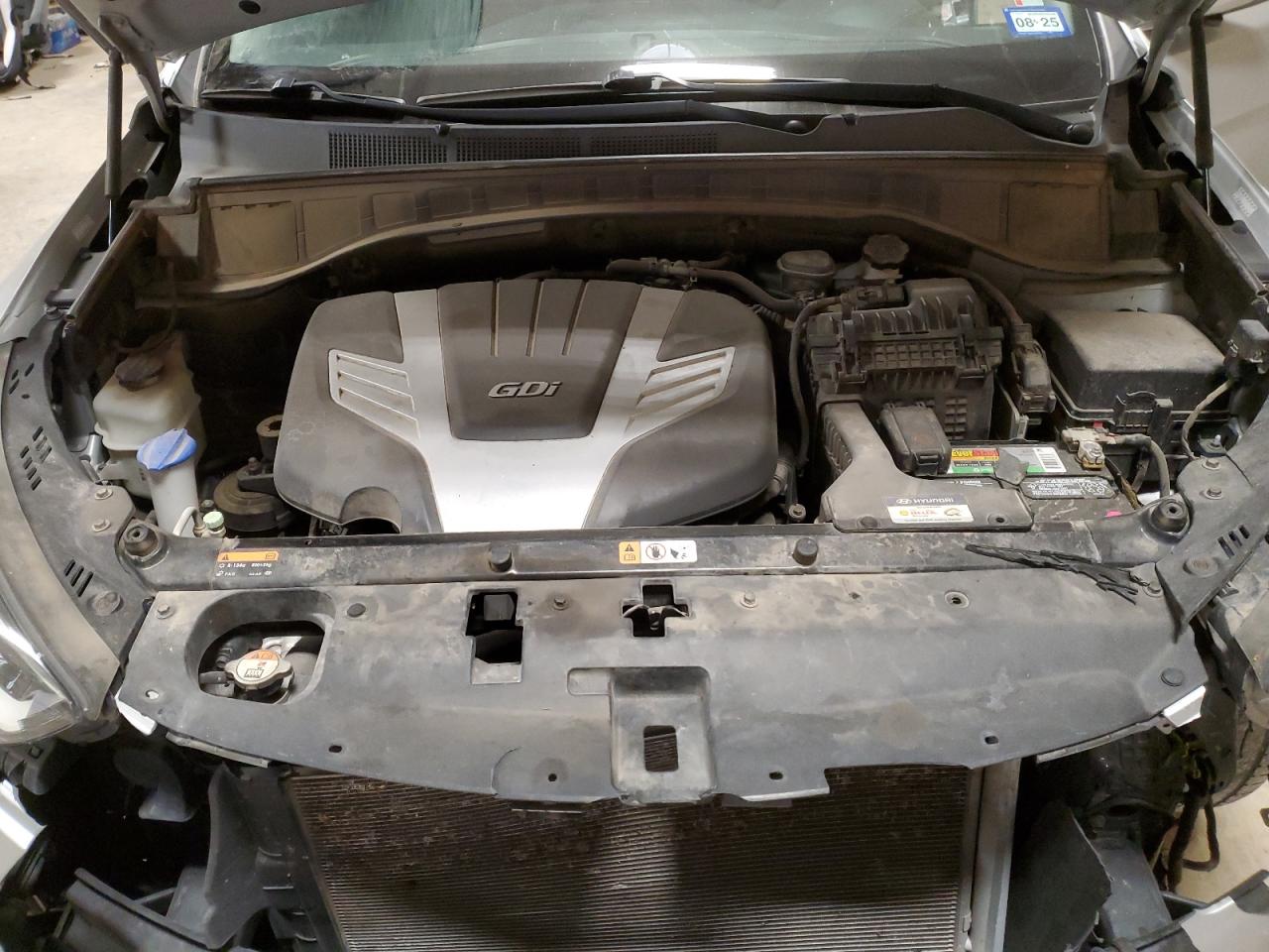 2018 Hyundai Santa Fe - Image 12