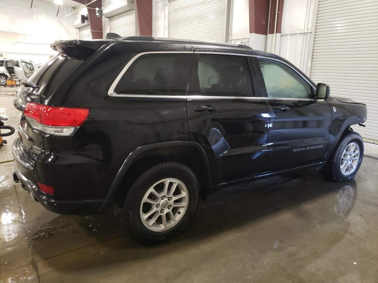 2018 Jeep Grand Cherokee - Image 3