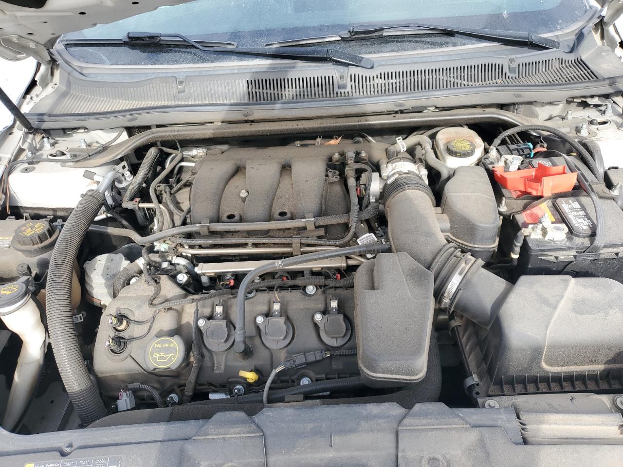 2018 Ford Taurus - Image 12