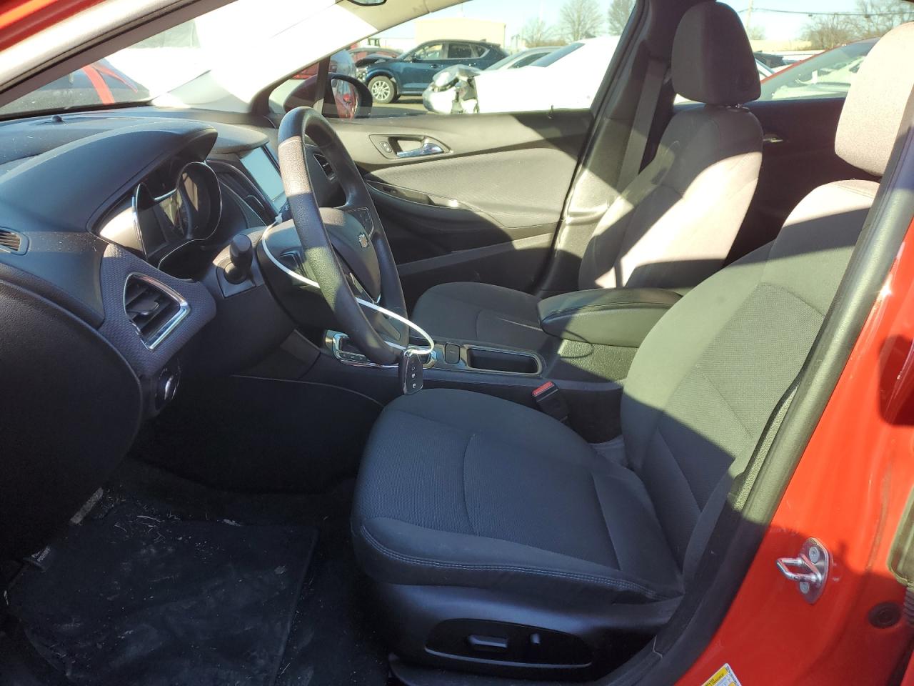 2018 Chevrolet Cruze - Image 7