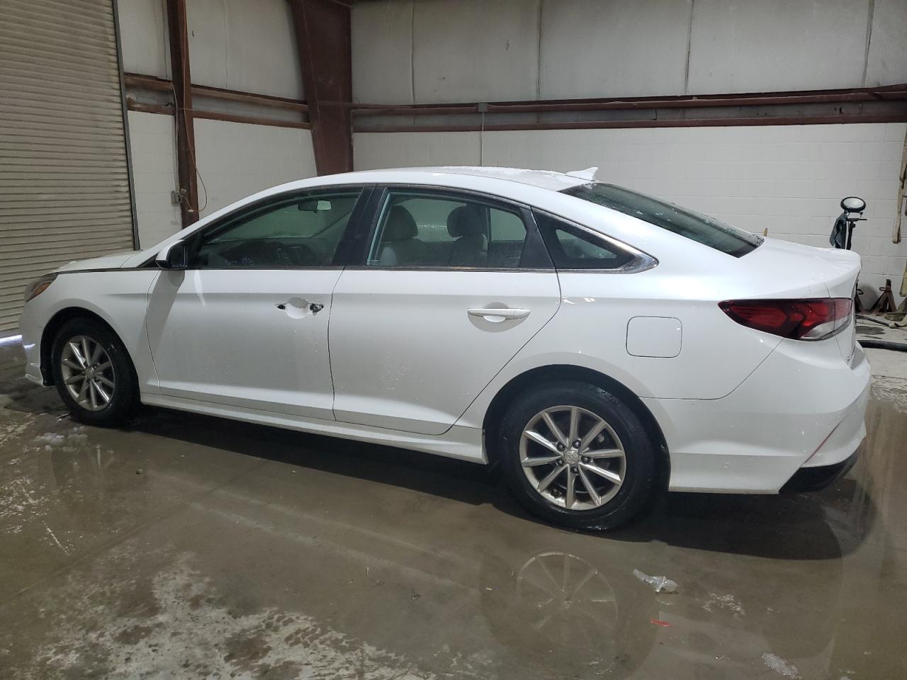 2018 Hyundai Sonata - Image 2