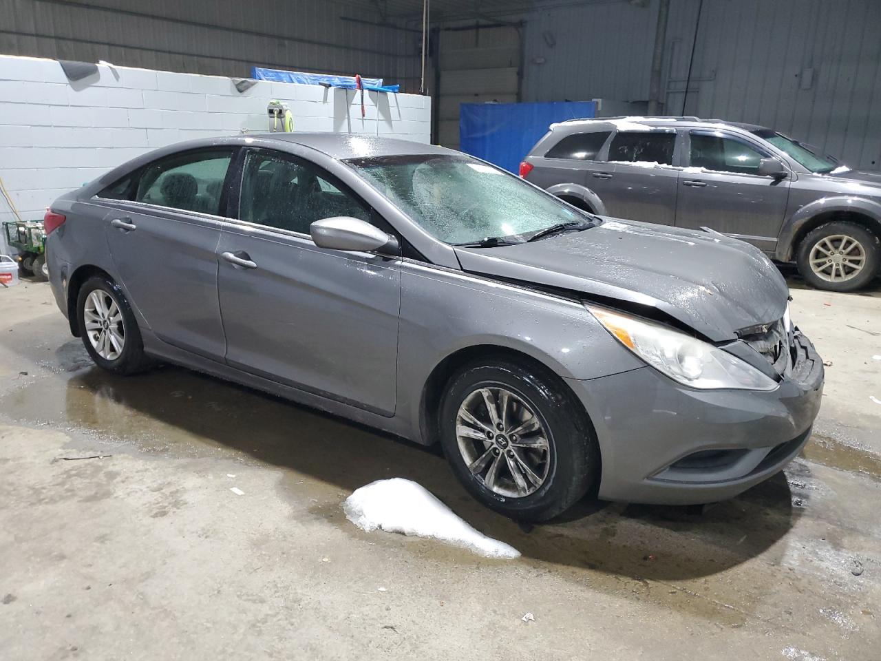 2013 Hyundai Sonata - Image 4